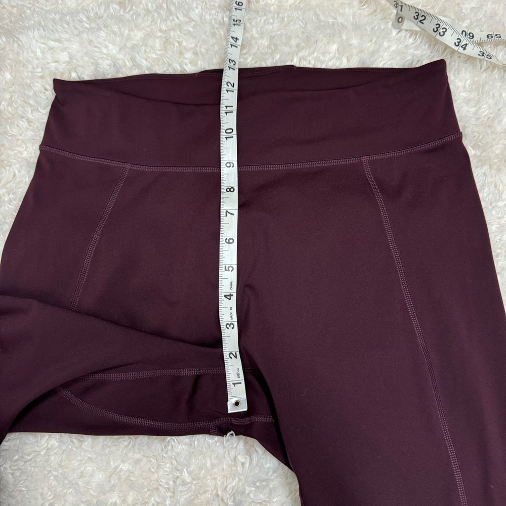 Free People Resilience Slim Leg Flare Yoga Pants Leggings in Fig Jam Size XL - Picture 8 of 13